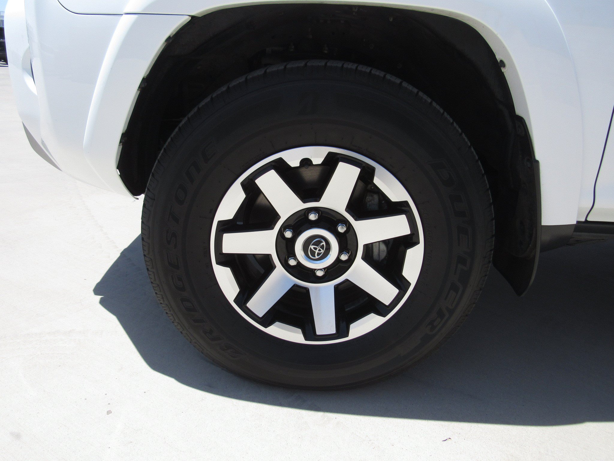 Used 2023 Toyota 4Runner TRD Off-Road Premium w/ Moonroof Package AWD/4WD image 4