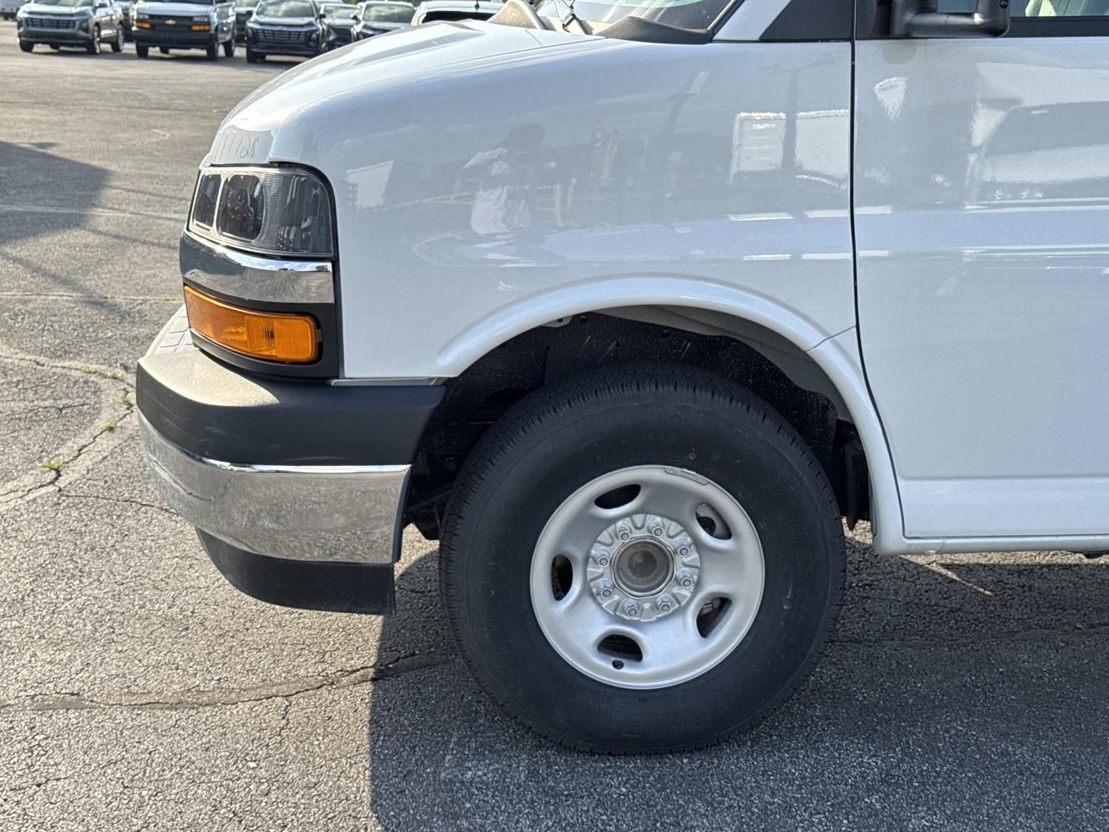 New 2026 Chevrolet Express 3500 w/ Power Convenience Package RWD image 9