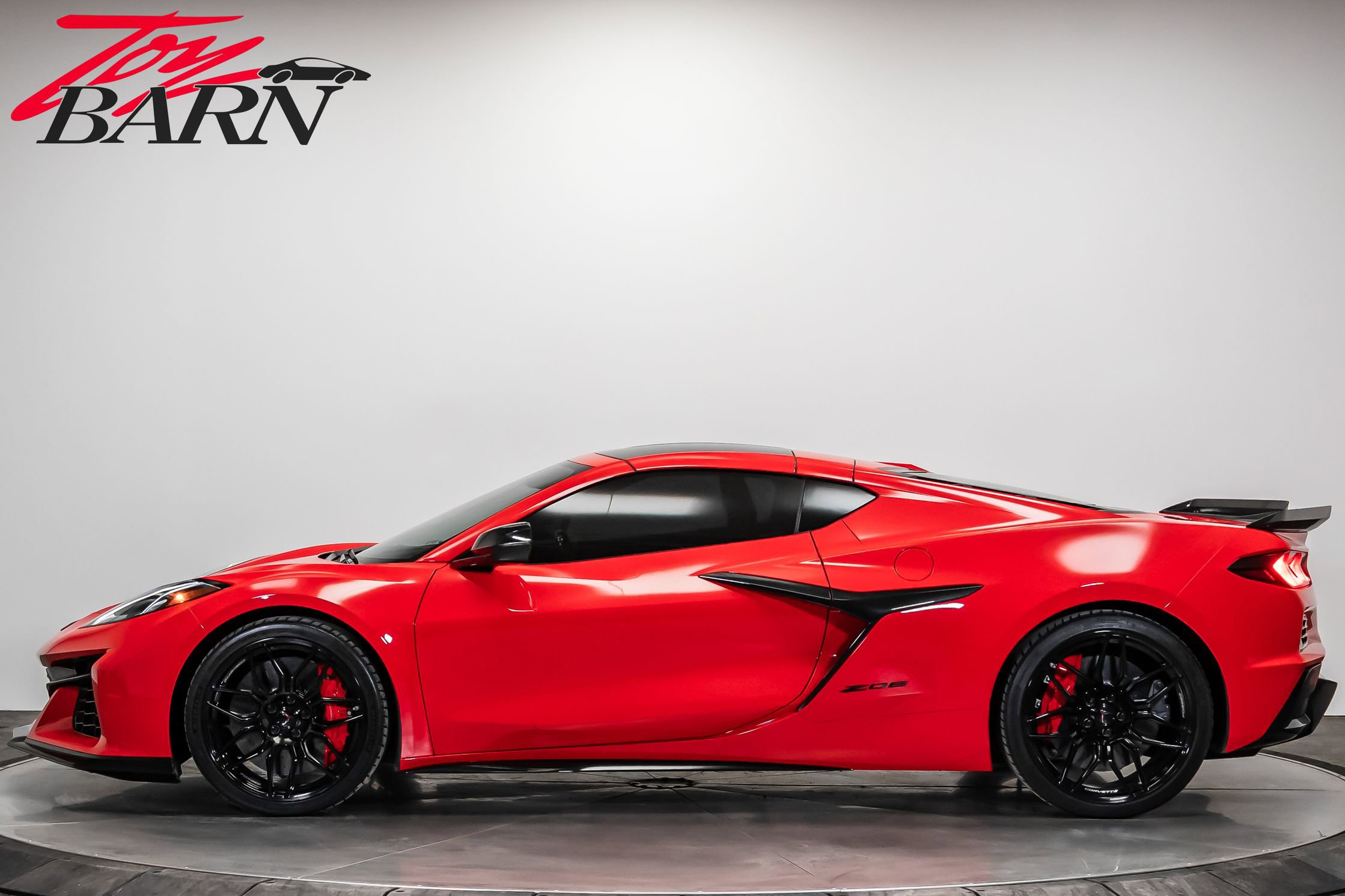 Used 2024 Chevrolet Corvette Z06 w/ Stealth Interior Trim Package image 10