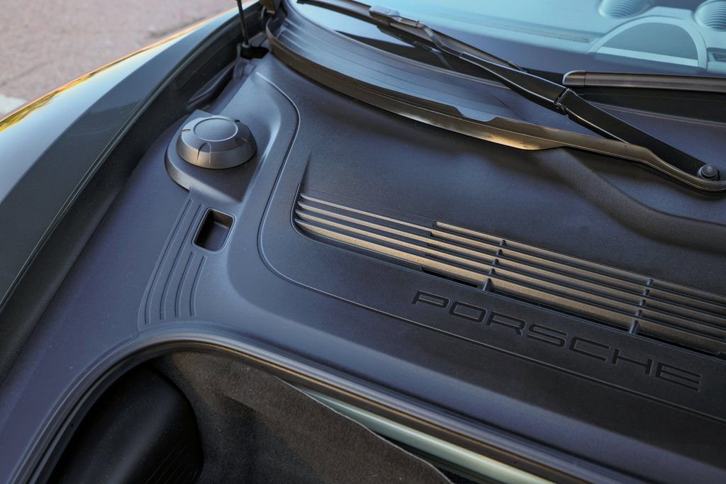 Used 2021 Porsche 718 Boxster Base w/ Premium Package image 91