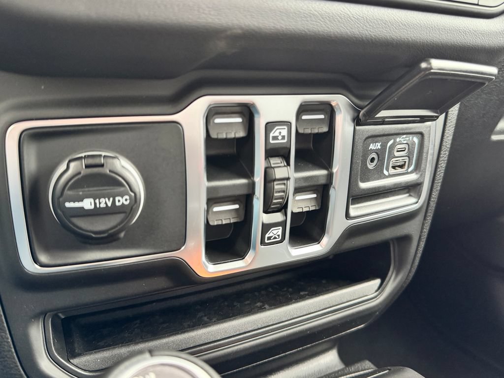 New 2026 Jeep Gladiator Mojave AWD/4WD image 19