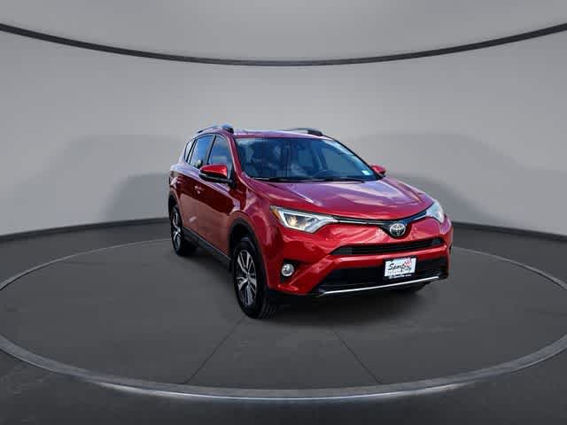 Used 2017 Toyota RAV4 XLE FWD video 2