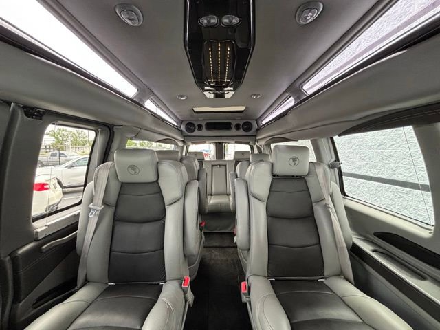 Used 2020 GMC Savana 2500 Extended w/ Enhanced Convenience Package RWD image 2