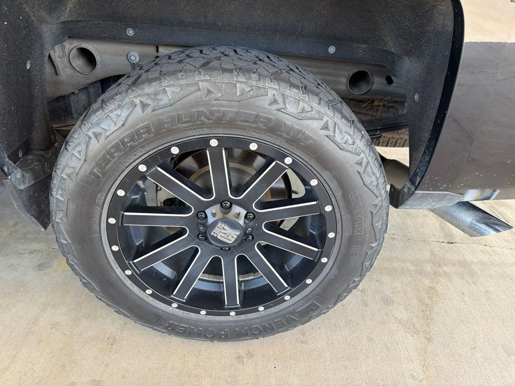 Used 2018 Chevrolet Silverado 1500 LT w/ All Star Edition AWD/4WD image 6