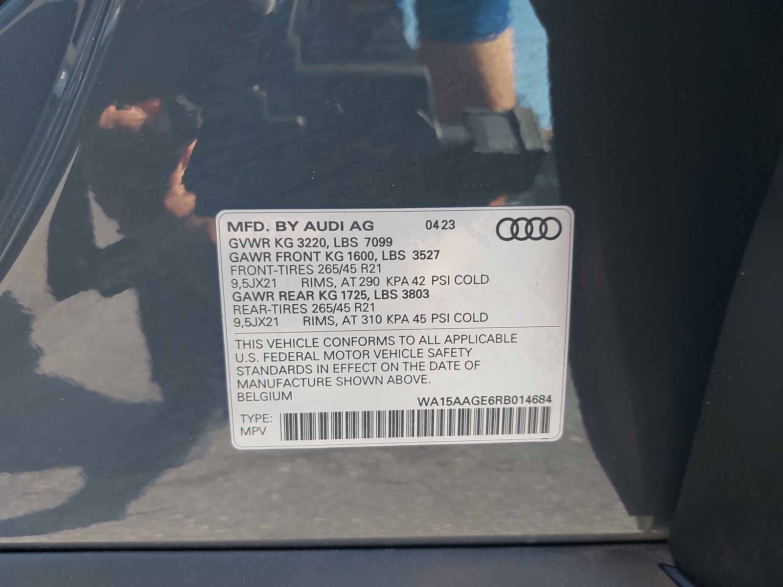 Used 2024 Audi Q8 e-tron Premium Plus w/ Premium Plus Package AWD/4WD image 41