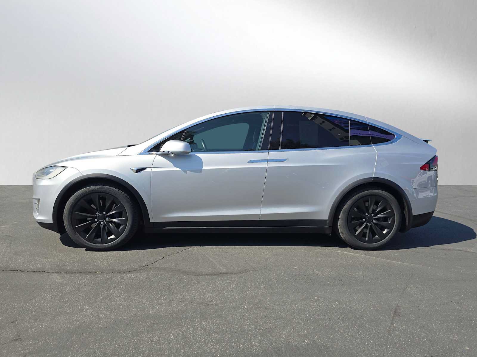 Used 2018 Tesla Model X 100D AWD/4WD image 6