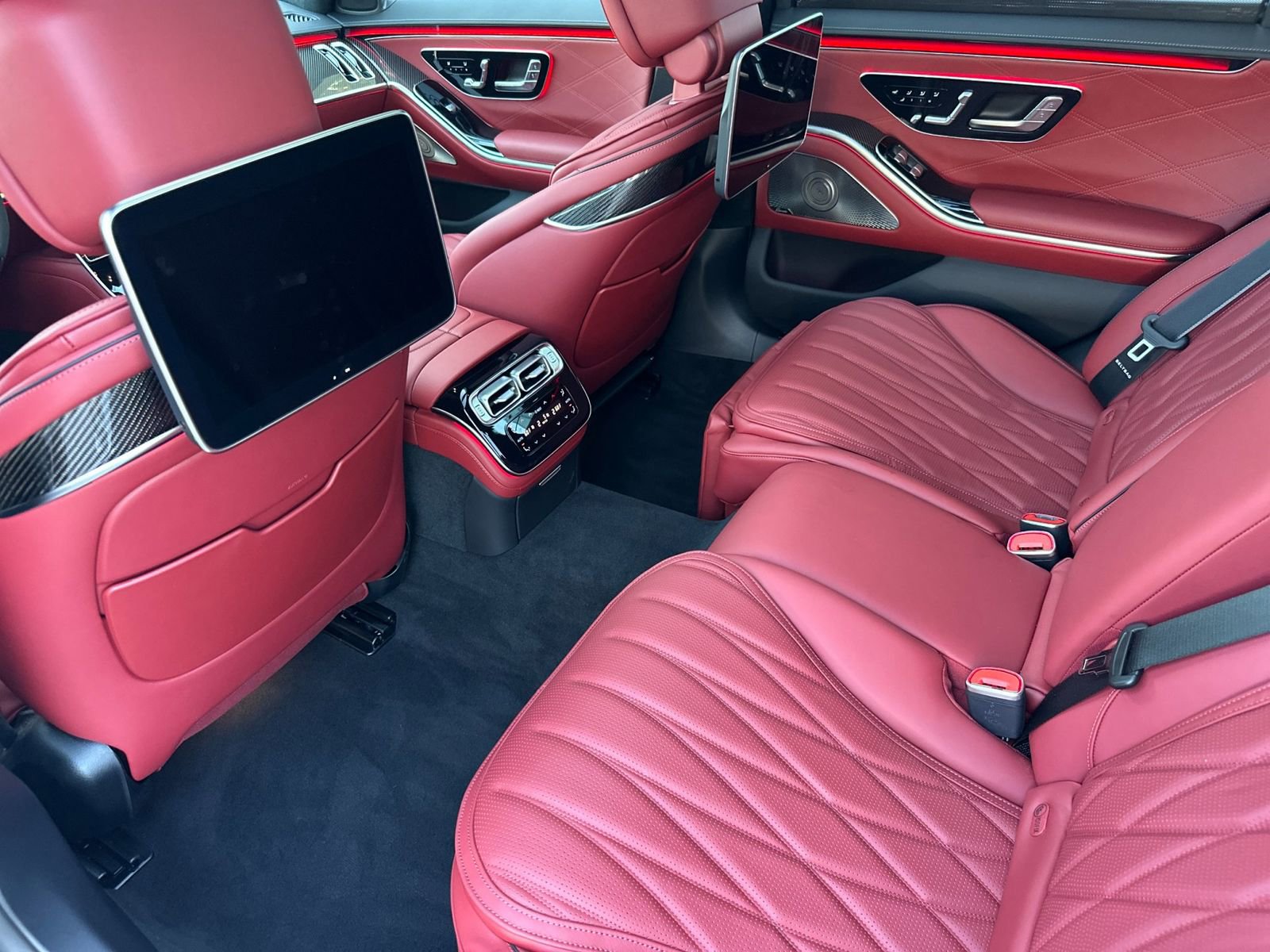 Used 2024 Mercedes-Benz S 63 AMG S image 13