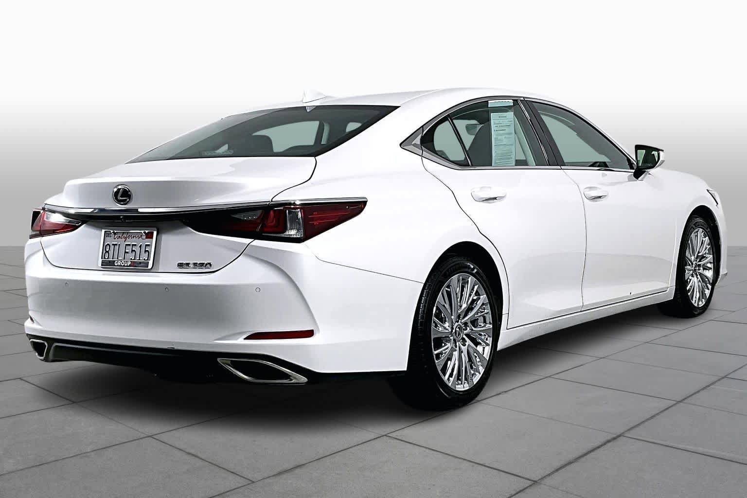 Used 2021 Lexus ES 350 w/ Premium Package FWD image 11