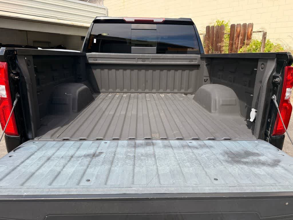 Used 2019 Chevrolet Silverado 1500 LTZ w/ LTZ Plus Package AWD/4WD image 18