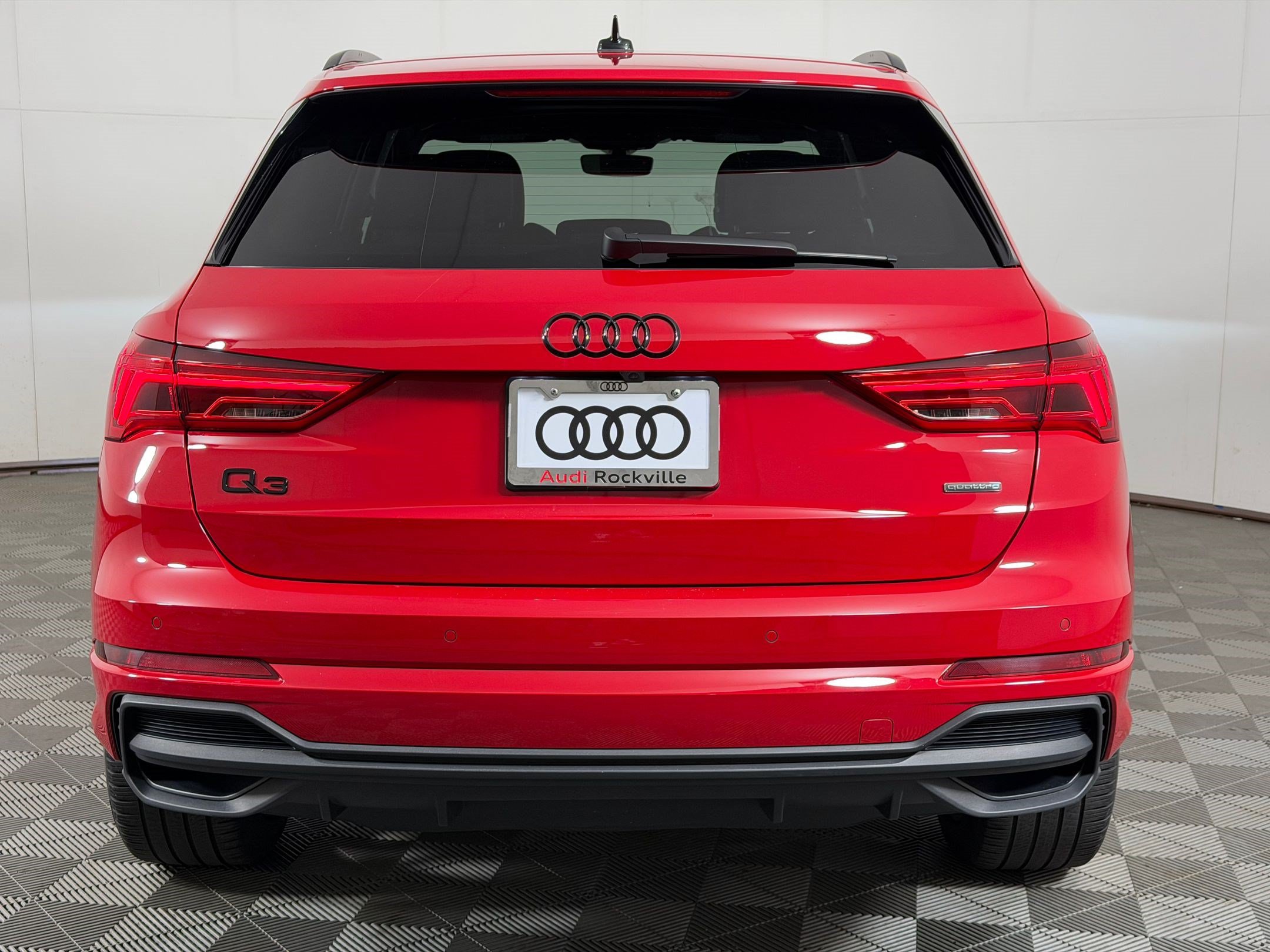 Certified 2023 Audi Q3 2.0T Premium w/ Black Optic Sport Package AWD/4WD image 10