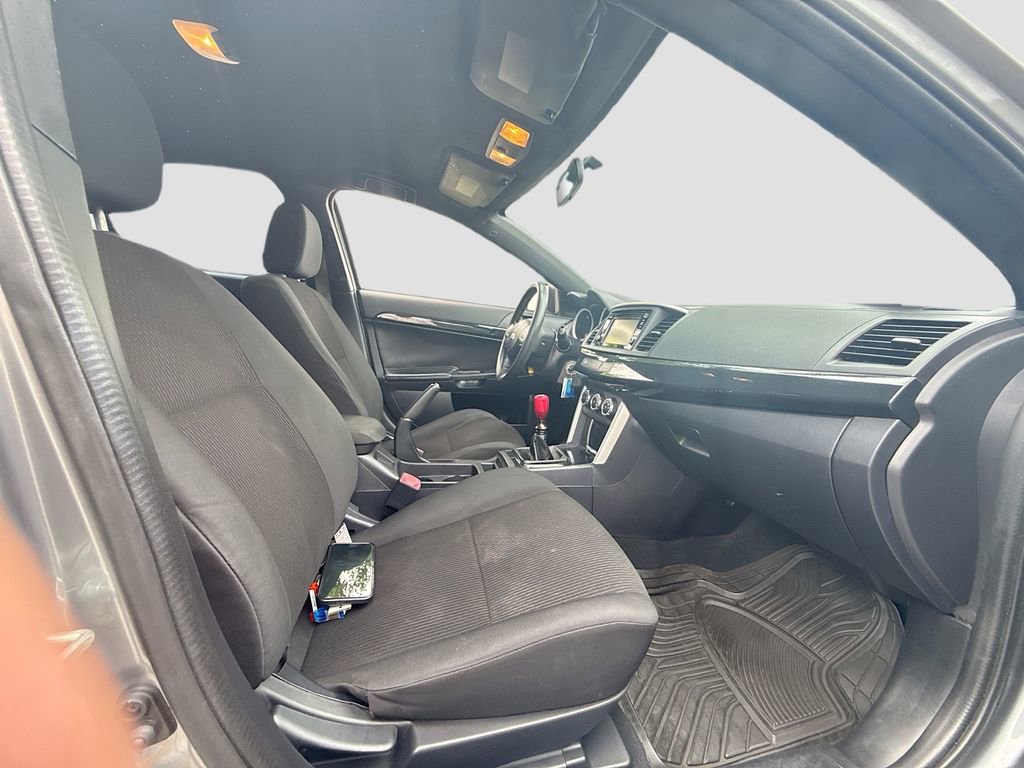 Used 2017 Mitsubishi Lancer ES FWD image 28