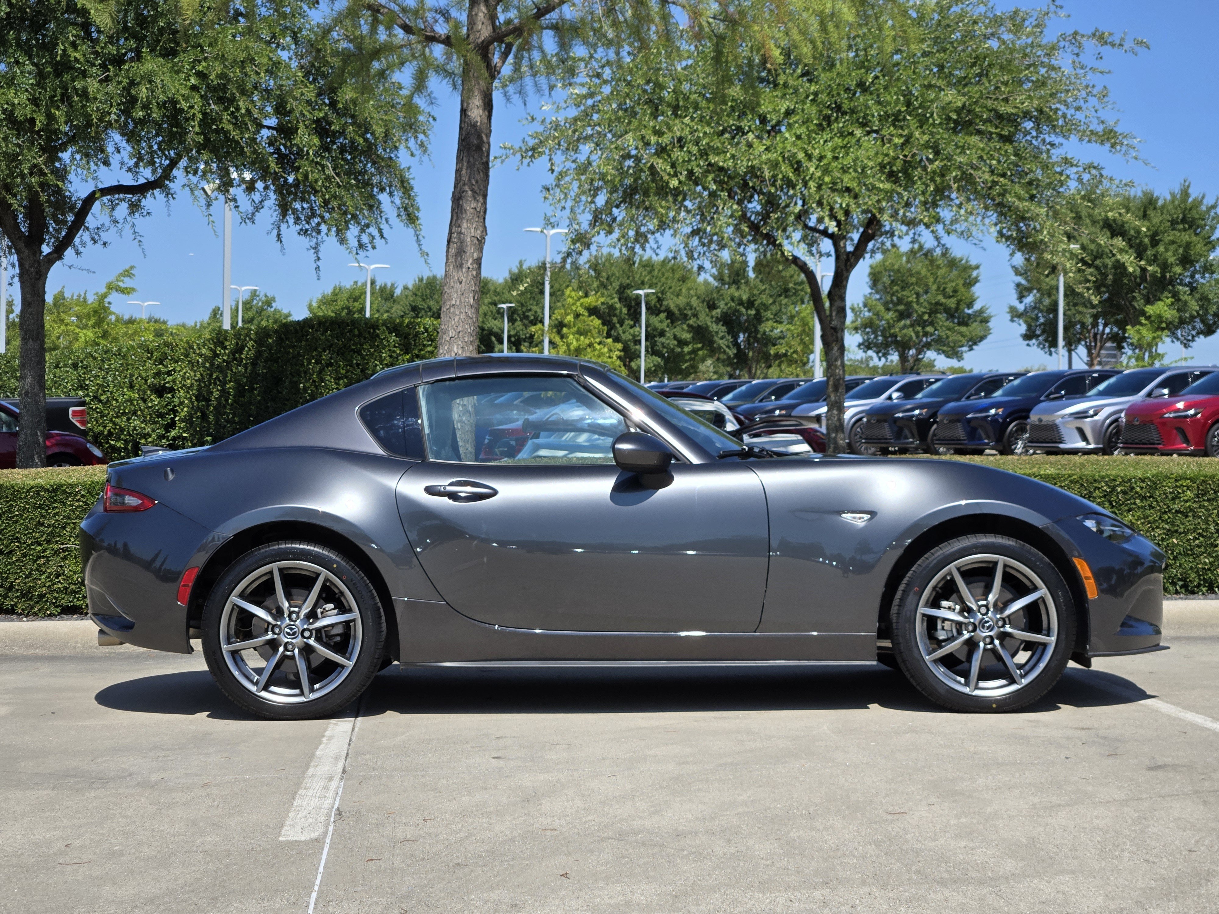 Used 2021 MAZDA MX-5 Miata RF Grand Touring RWD image 6