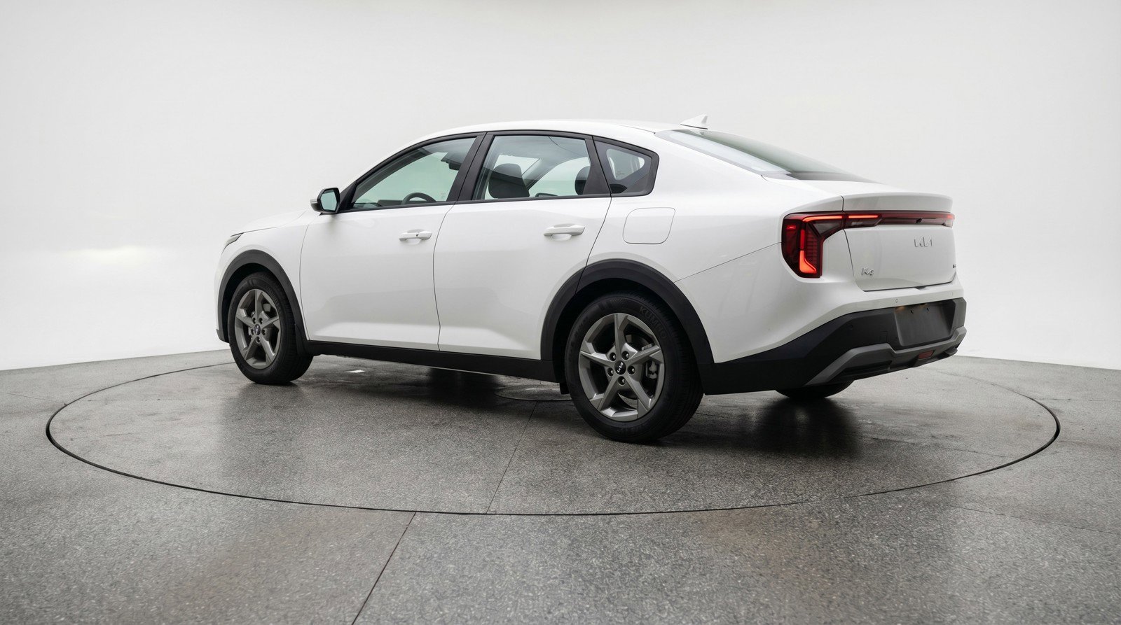 Used 2025 Kia K4 LXS image 6