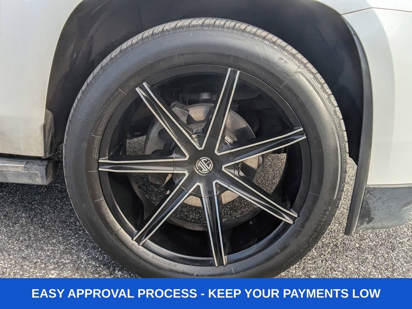 Used 2016 Cadillac Escalade ESV Platinum image 13