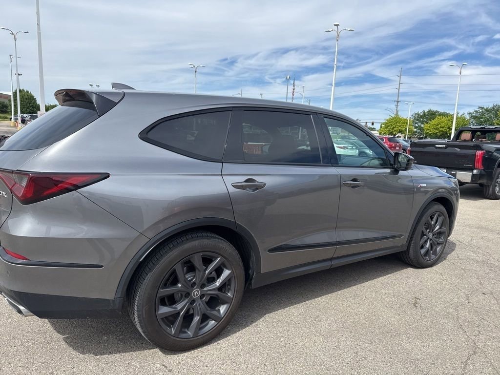 Used 2023 Acura MDX A-Spec AWD/4WD image 3