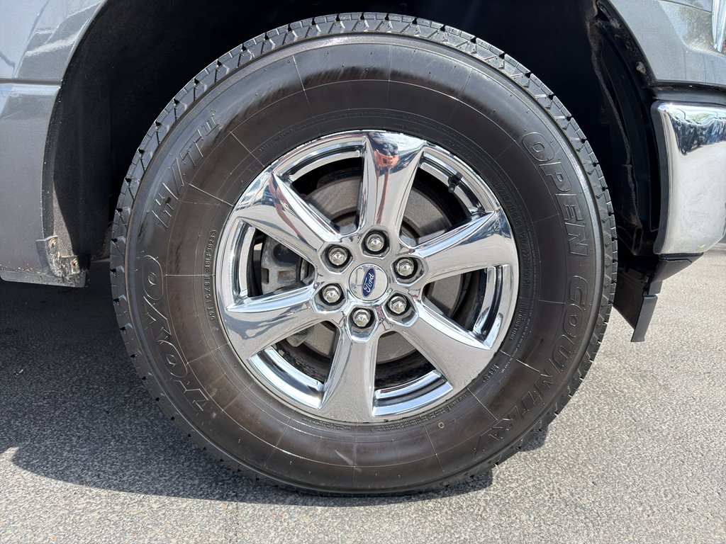 Certified 2018 Ford F150 XLT w/ Equipment Group 302A Luxury AWD/4WD image 6