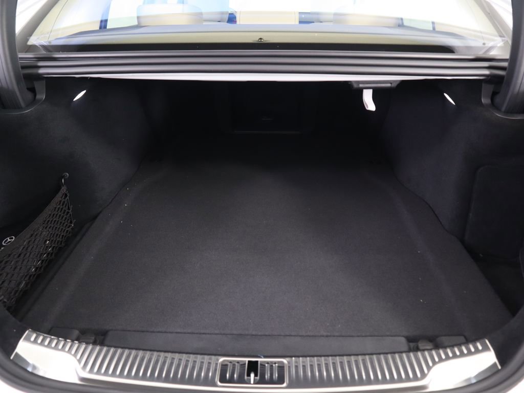 New 2026 Mercedes-Benz S 580e 4MATIC Sedan image 30