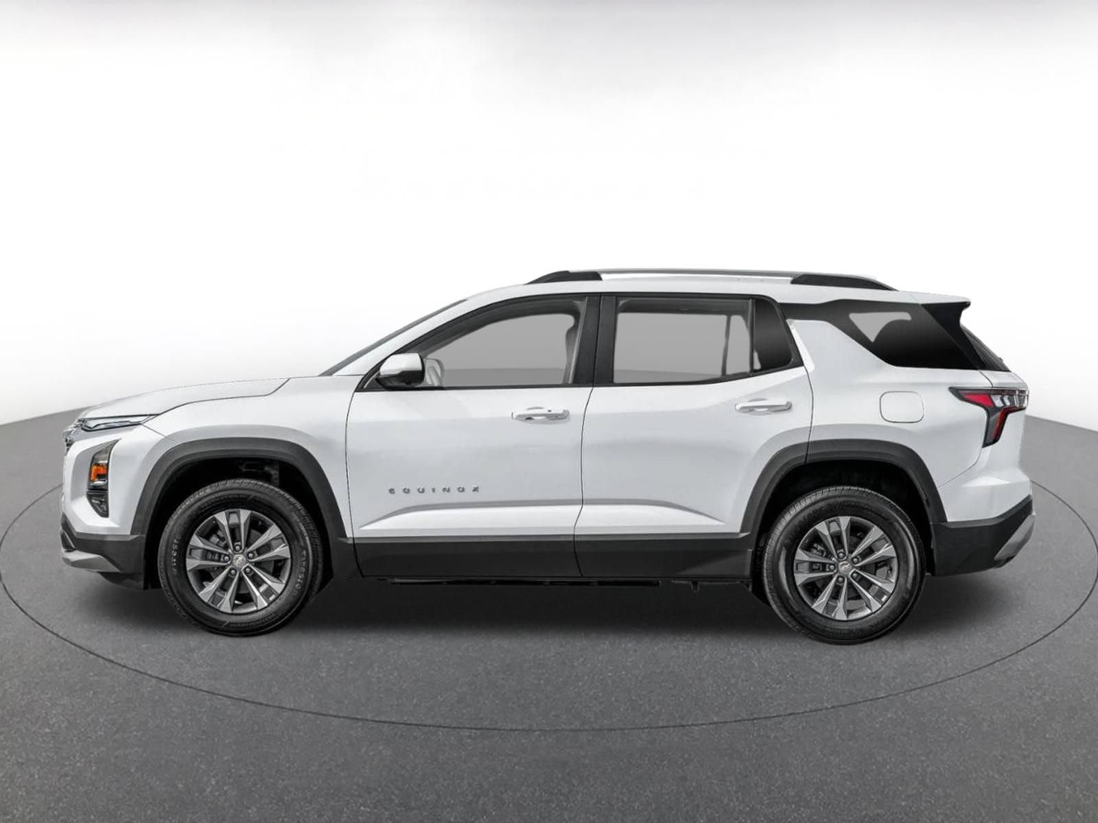 Used 2025 Chevrolet Equinox LT AWD/4WD image 6