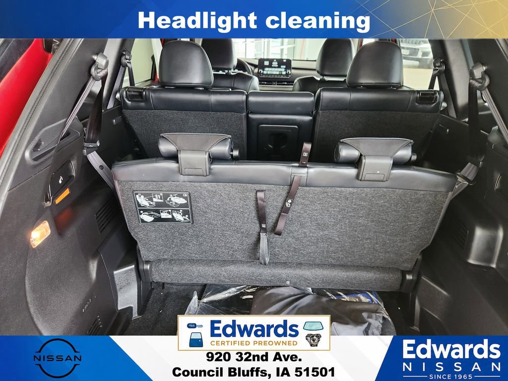 Used 2025 Mitsubishi Outlander SE AWD/4WD image 14
