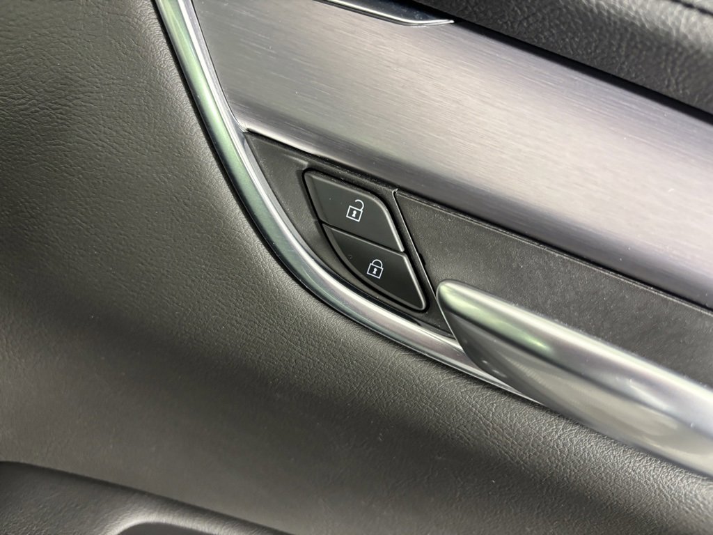 Used 2020 Cadillac XT5 Luxury image 41