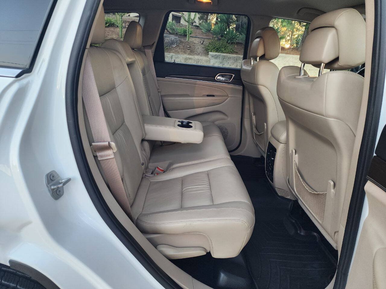Used 2015 Jeep Grand Cherokee Limited AWD/4WD image 18
