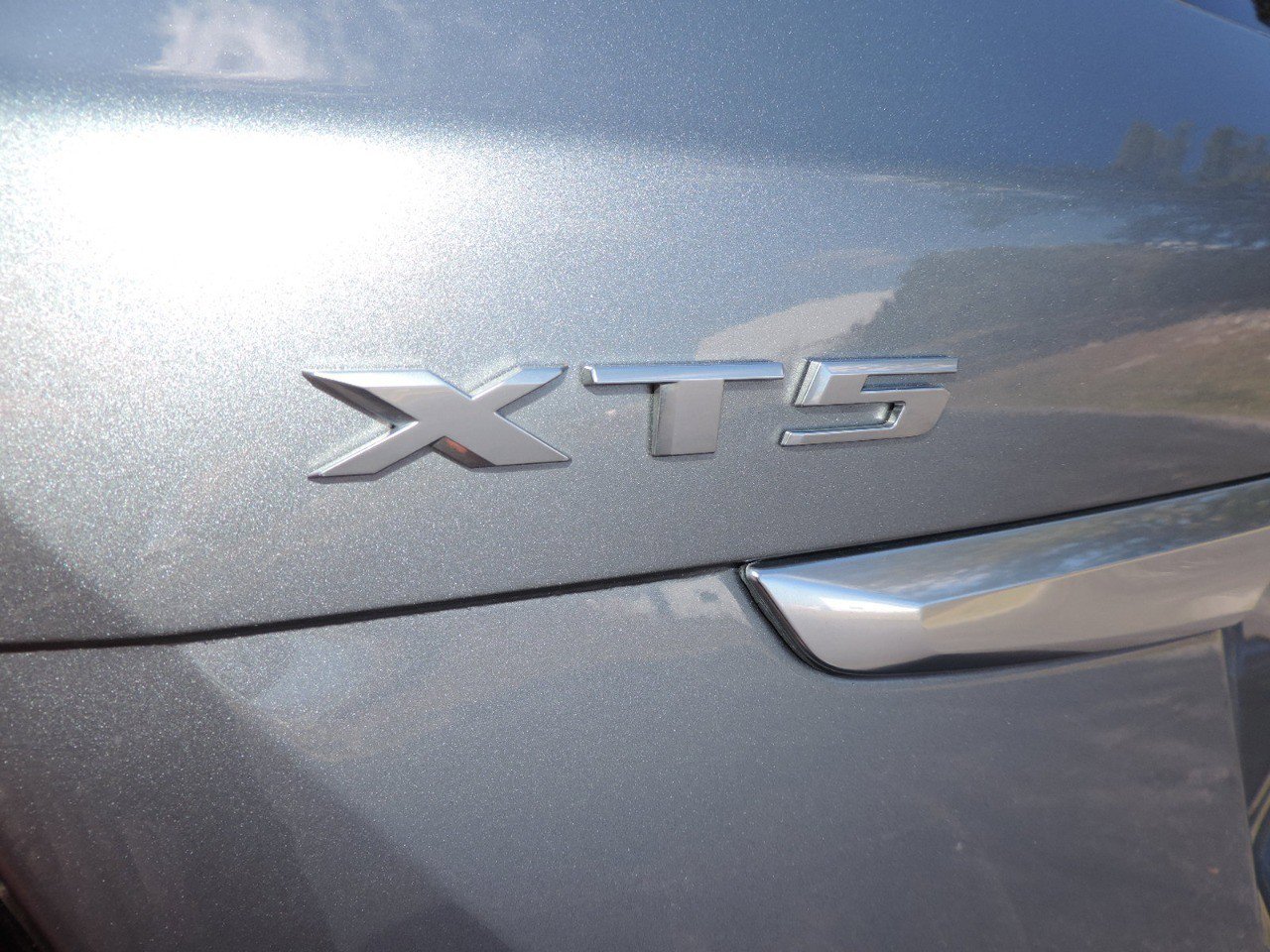 Certified 2025 Cadillac XT5 Premium Luxury image 11