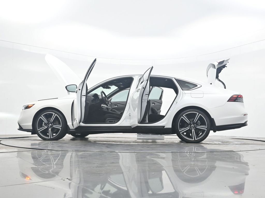 Used 2024 Honda Accord Sport image 35