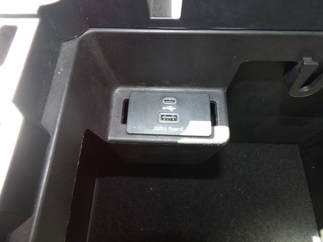 Used 2016 Ford Expedition EL XLT AWD/4WD image 31