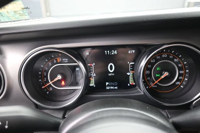 Used 2023 Jeep Gladiator Sport AWD/4WD image 9
