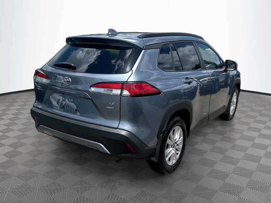 Used 2024 Toyota Corolla Cross LE w/ Moonroof Package AWD/4WD image 6