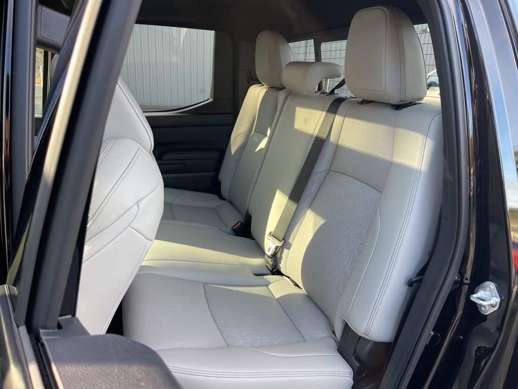 Used 2025 Toyota Tacoma Limited image 23