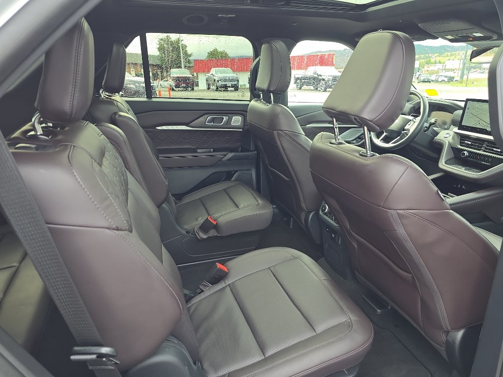 Used 2025 Ford Explorer Platinum w/ LUX Leather Package AWD/4WD image 26