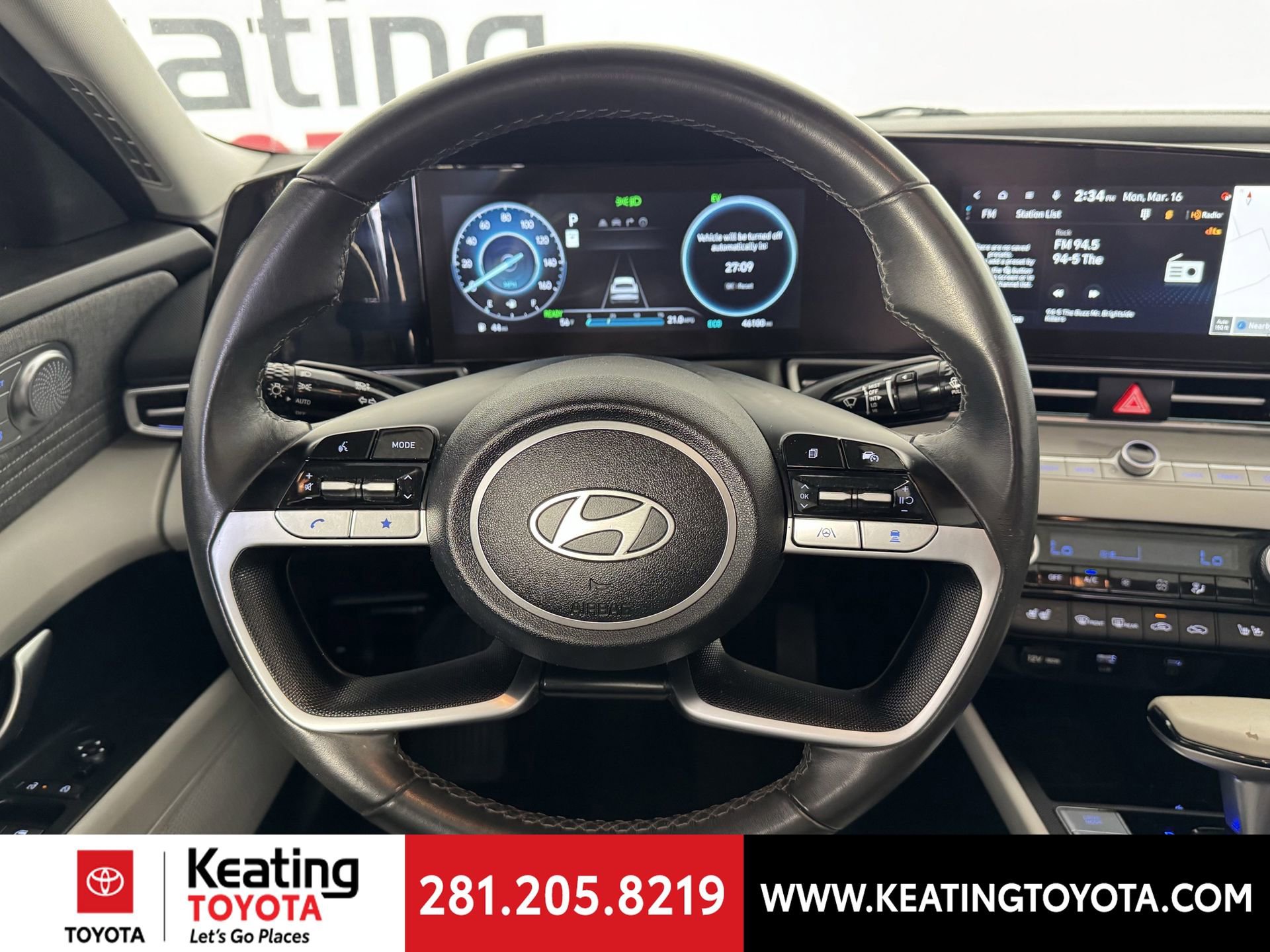 Used 2025 Hyundai Elantra Limited image 29