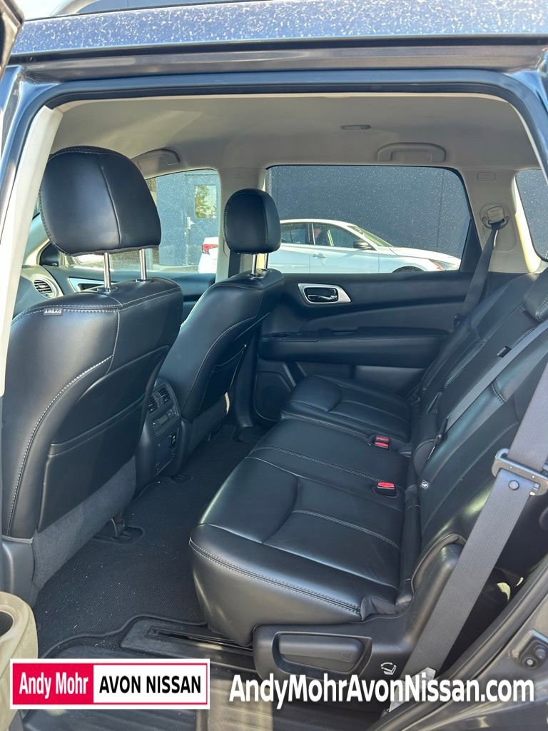 Used 2017 Nissan Pathfinder SL FWD image 6