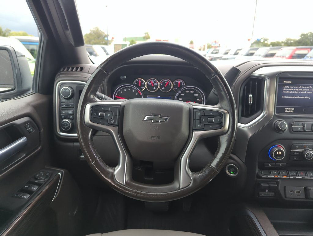 Used 2020 Chevrolet Silverado 1500 LT Trail Boss AWD/4WD image 16