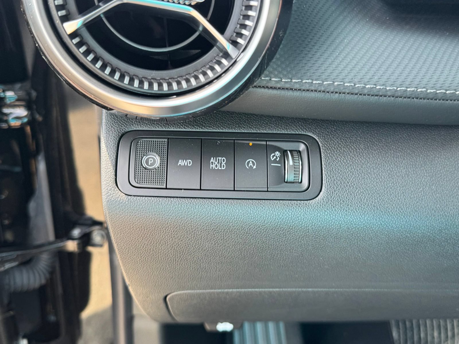 New 2027 Chevrolet Equinox LT AWD/4WD image 15