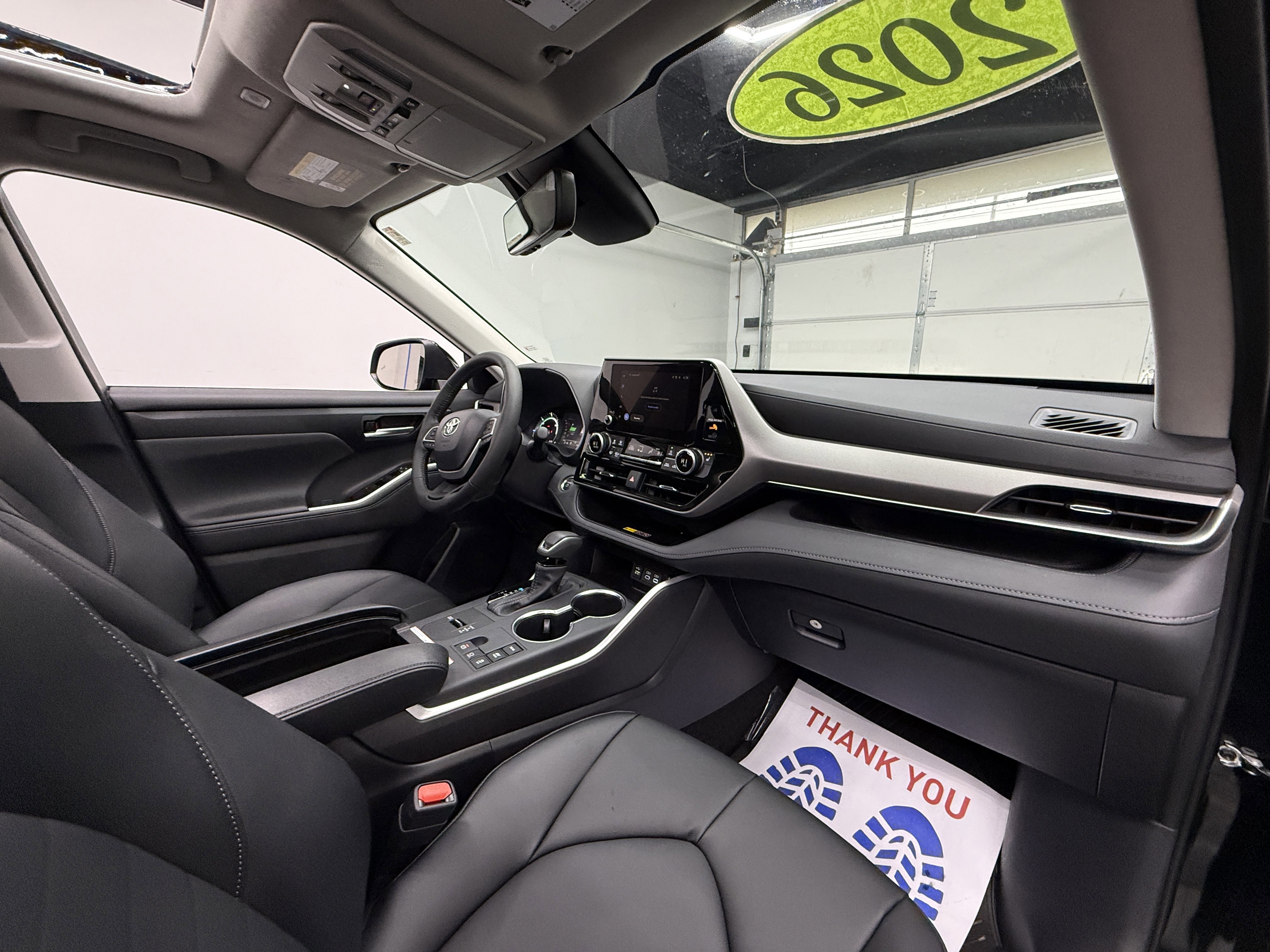 Used 2026 Toyota Highlander XLE image 23