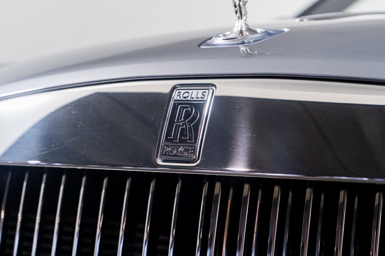 Used 2017 Rolls-Royce Dawn image 26