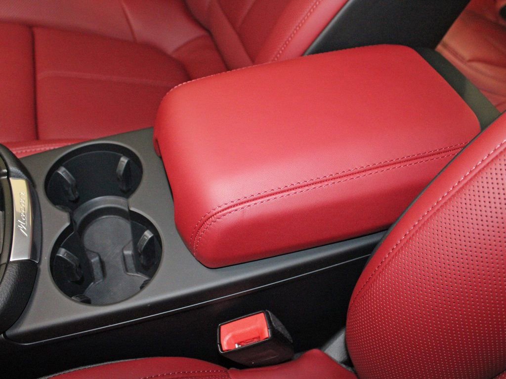 Certified 2026 Porsche Macan image 31
