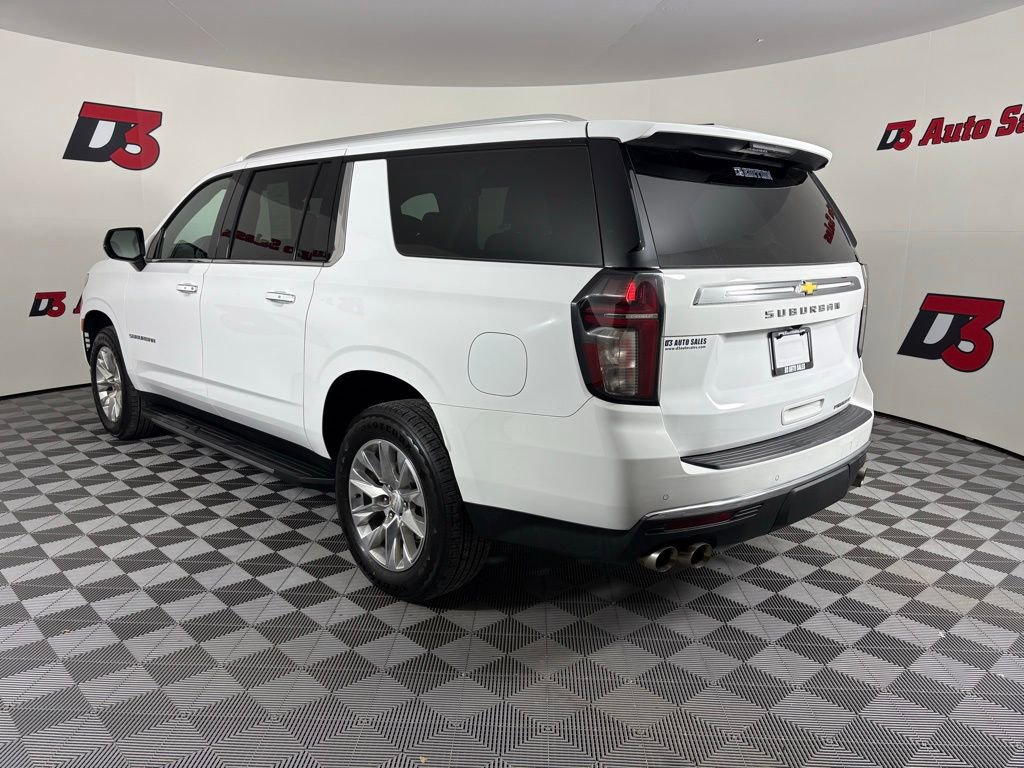 Used 2023 Chevrolet Suburban Premier image 4