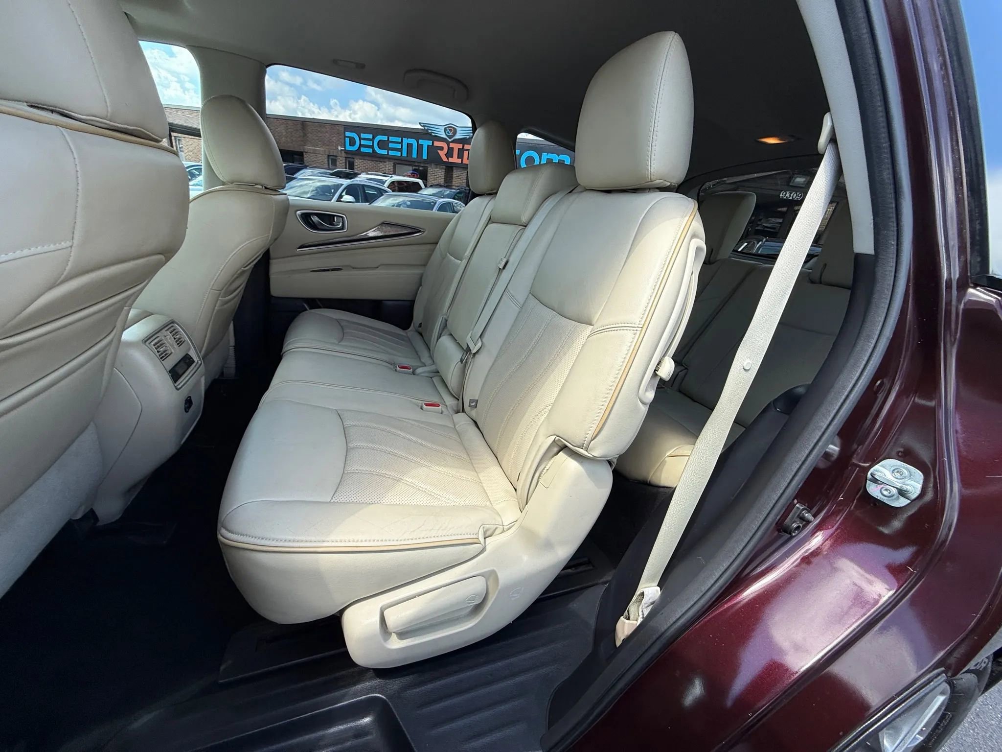 Used 2015 INFINITI QX60 AWD w/ Premium Plus Package image 12