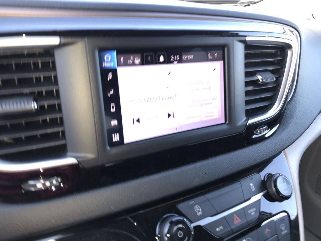 Used 2024 Chrysler Voyager LX image 16