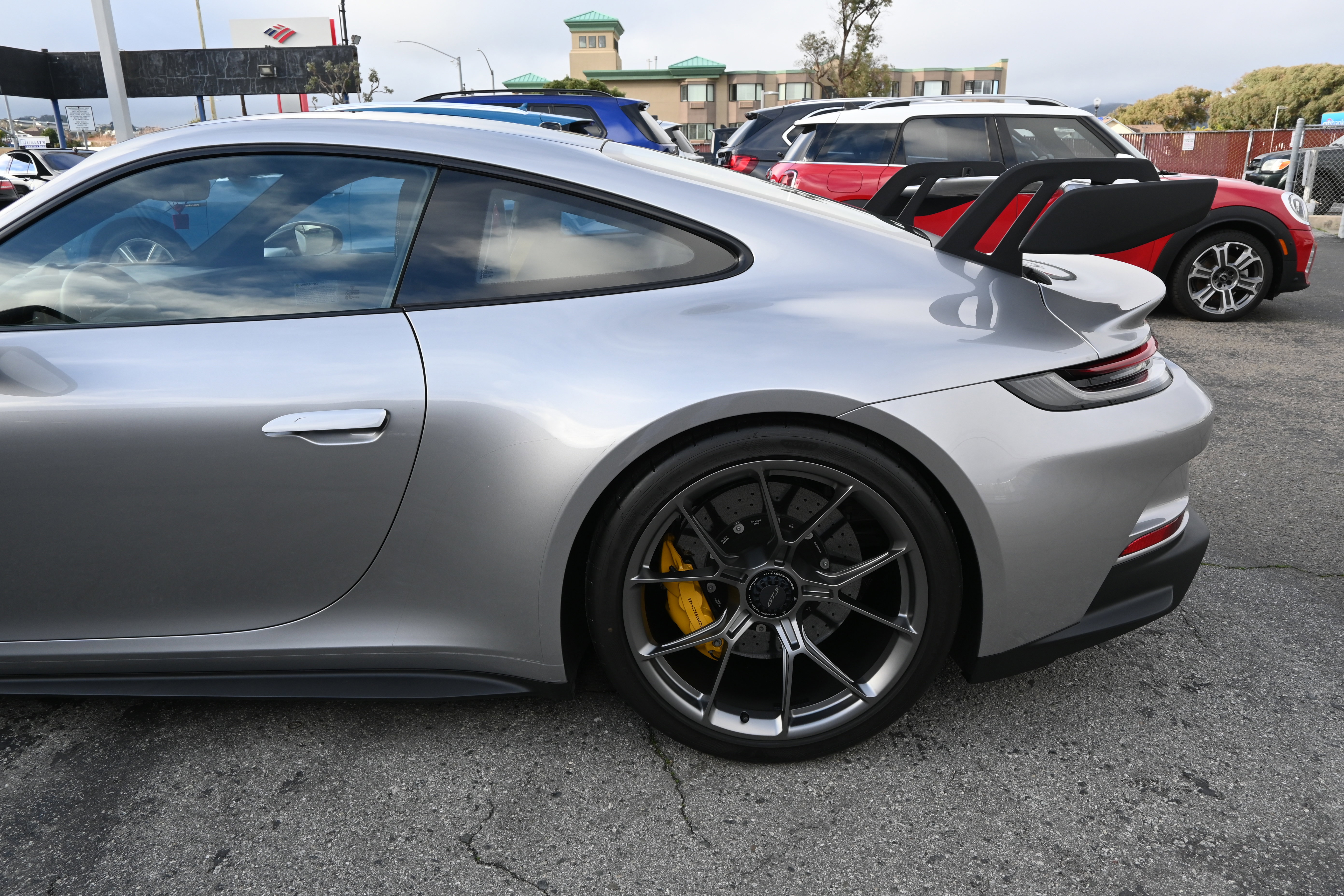 Used 2022 Porsche 911 GT3 RWD image 5