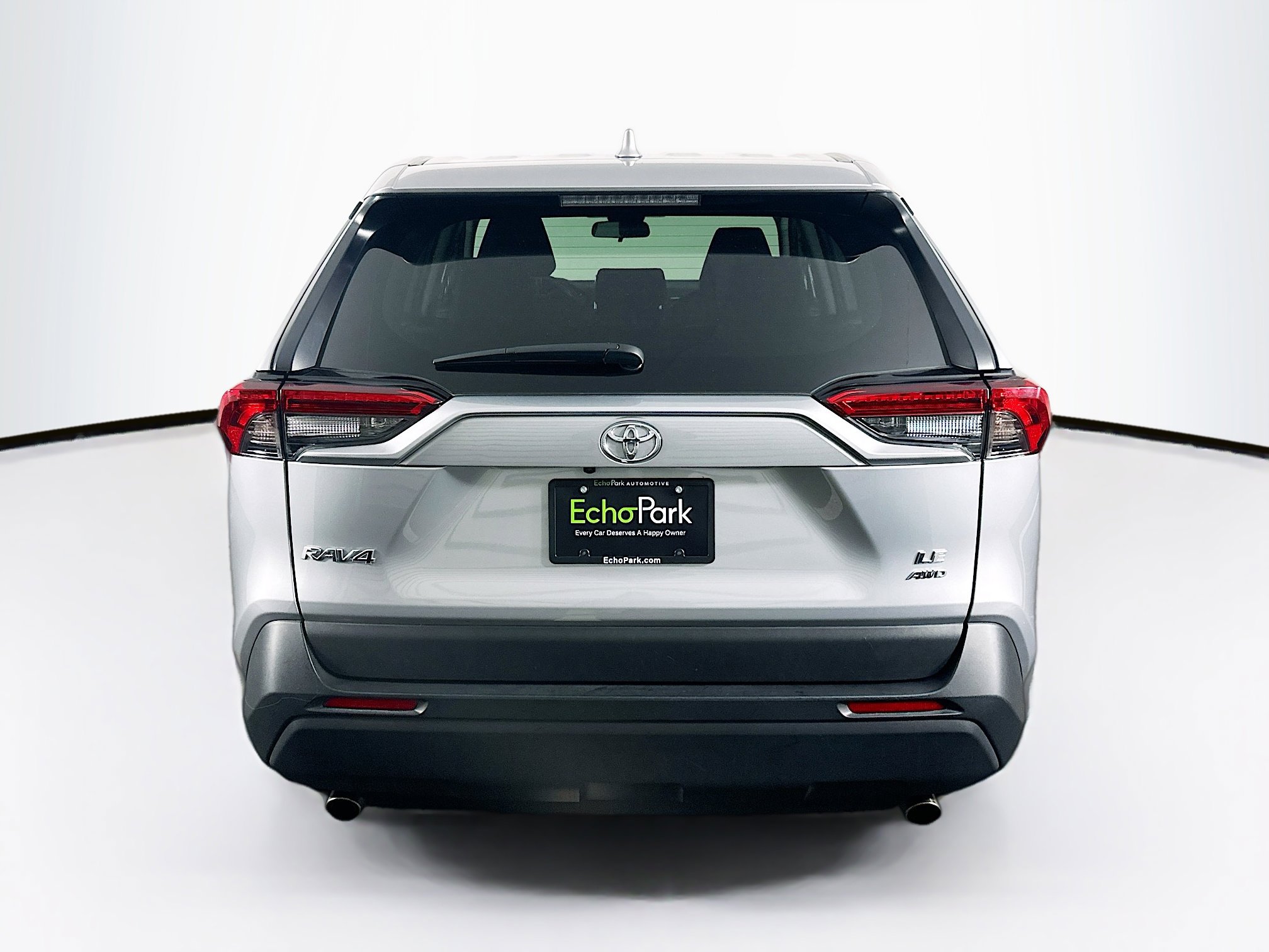 Used 2025 Toyota RAV4 LE image 7