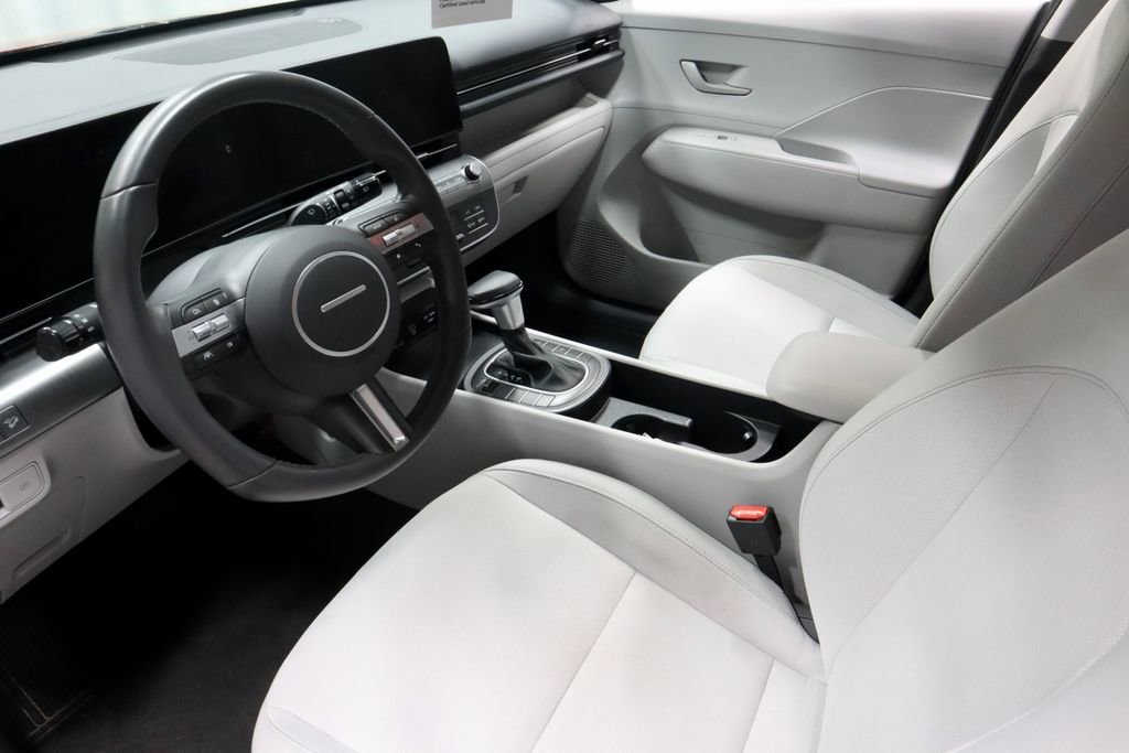 Certified 2025 Hyundai Kona SEL FWD image 24