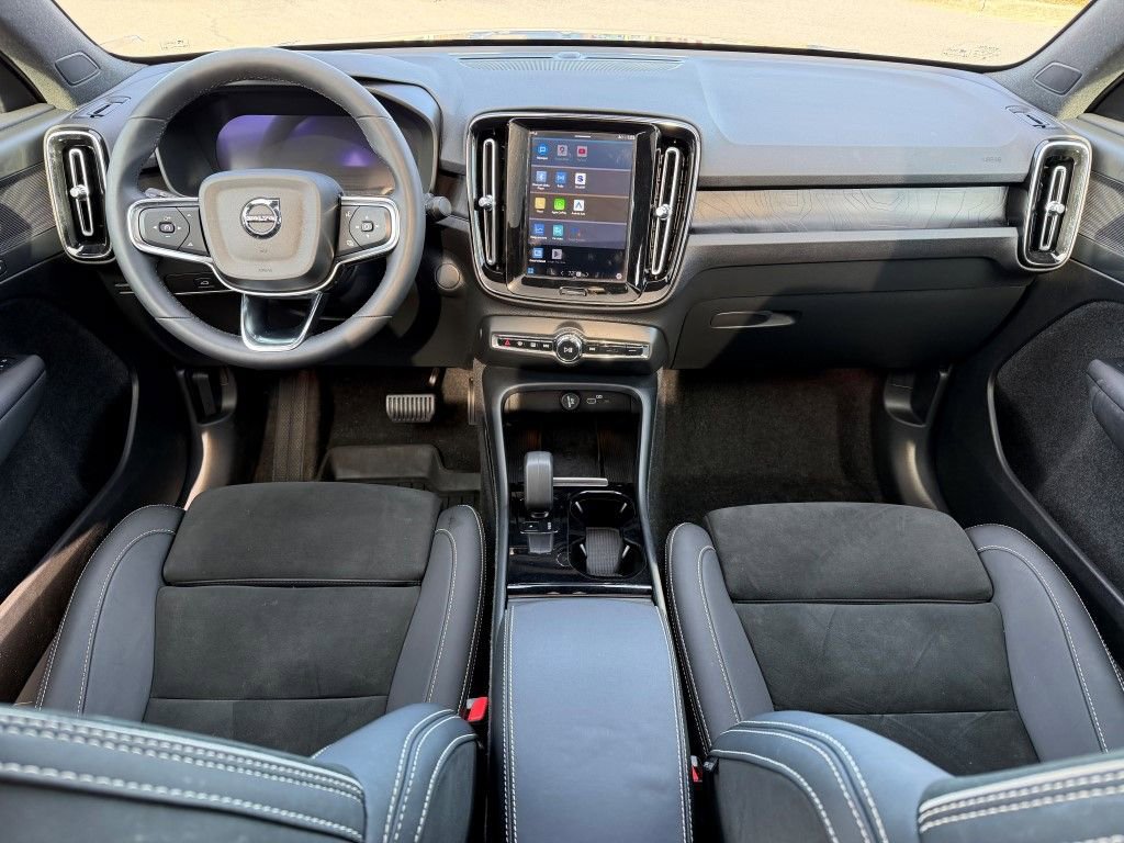 Certified 2023 Volvo C40 P8 Recharge Plus w/ Protection Package Premier image 2