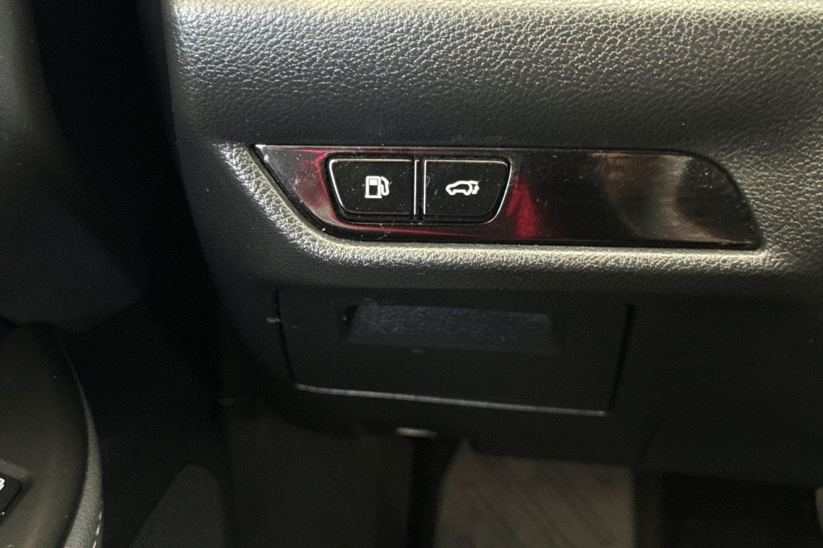 Certified 2024 Lexus NX 350h AWD image 36