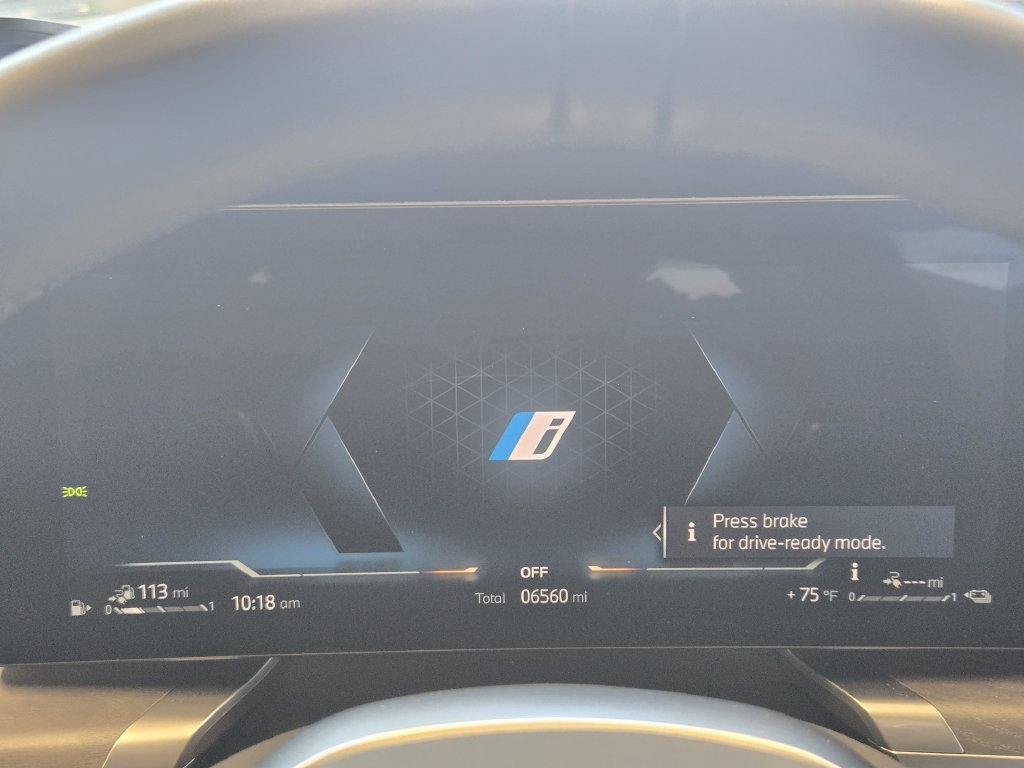 Certified 2024 BMW 750e xDrive w/ Executive Package AWD/4WD image 13