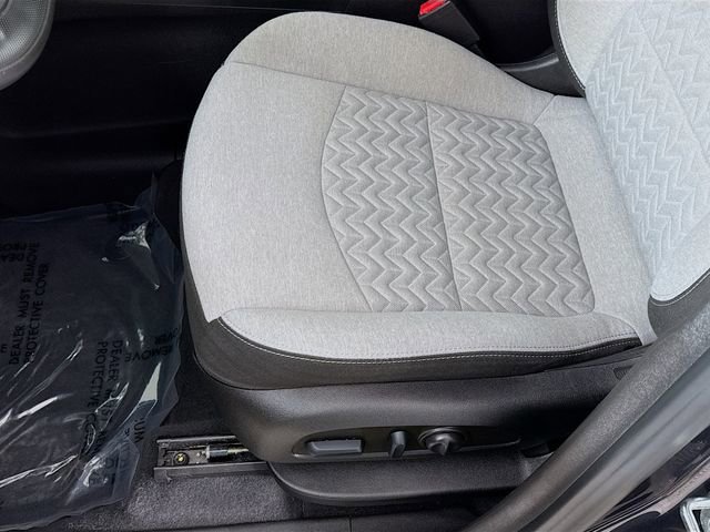 Used 2022 Chevrolet Equinox LS w/ LS Convenience Package image 18