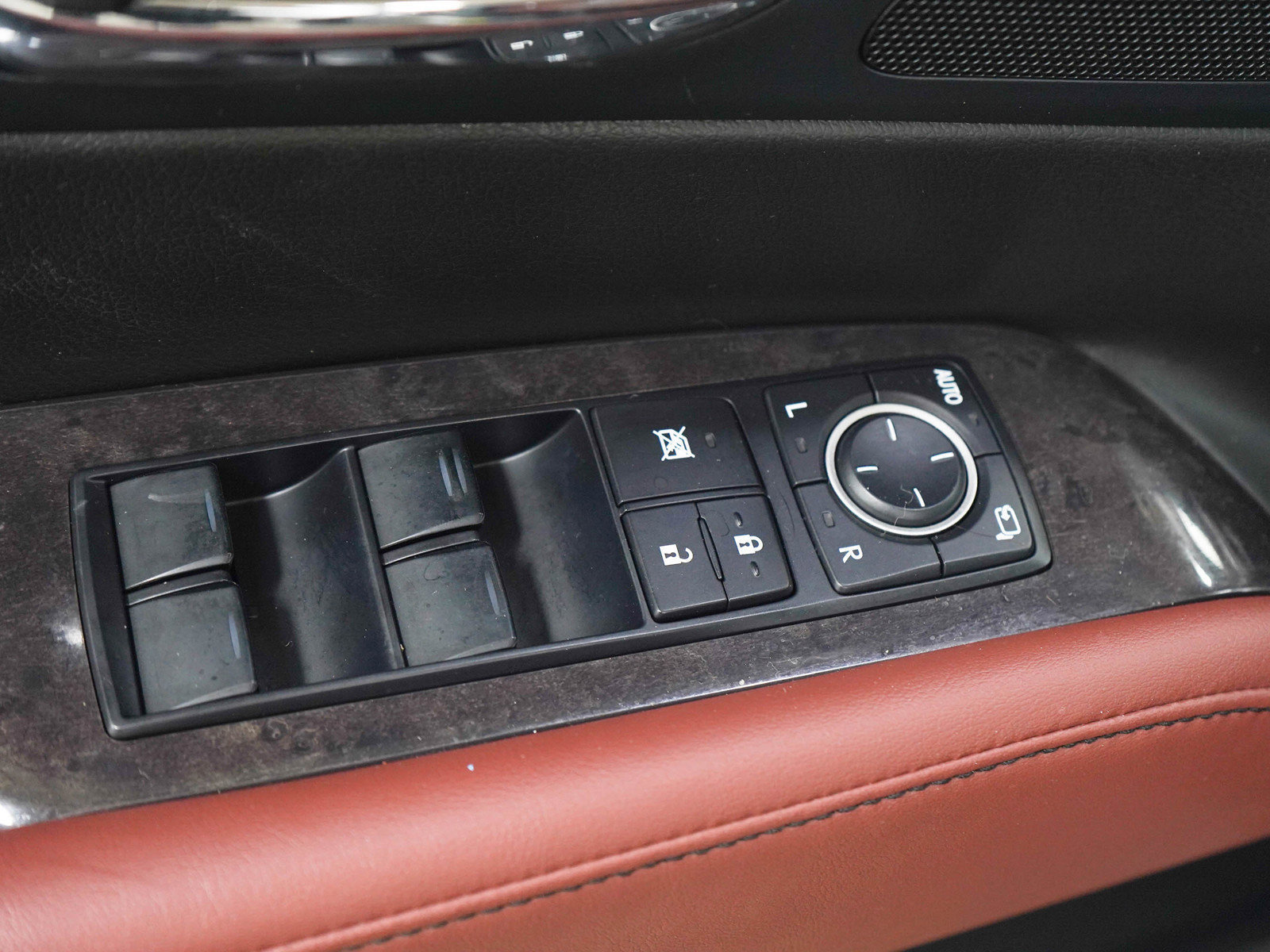 Used 2015 Lexus RX 350 F Sport w/ Navigation Package AWD/4WD image 23